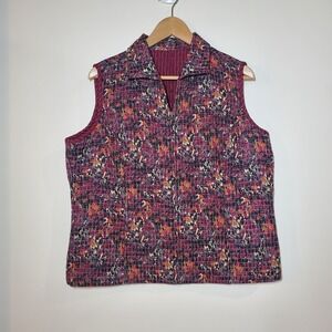 Handmade Women's Floral Quilted Zip Up Vest /‎ Chest 44" / Length 24"
